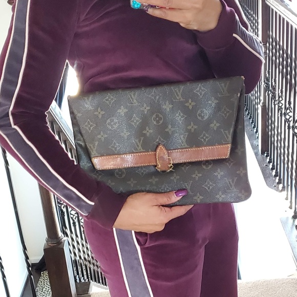 Louis Vuitton Handbags - Louis Vuitton Pliante Clutch Envelope Handbag